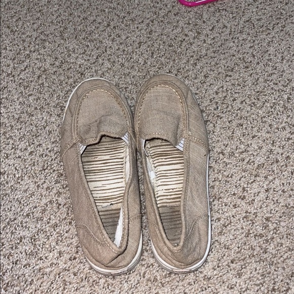 Shoes - Picture 5 of 5